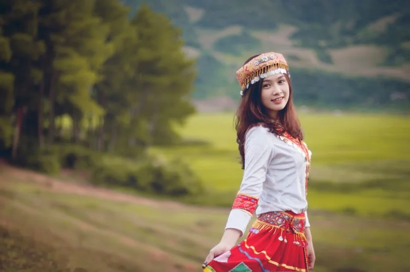 anh nen gai xinh mien nui