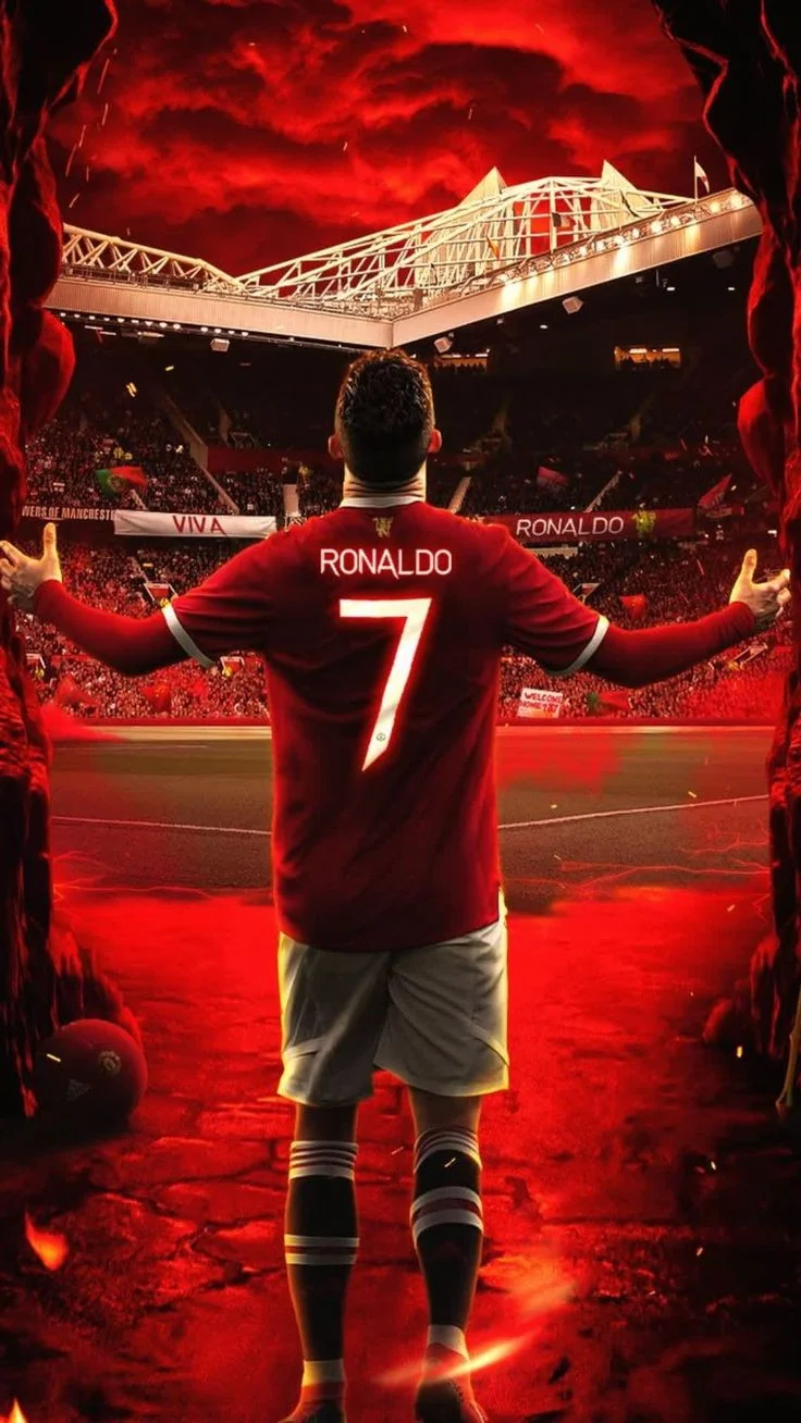 299+ Hình nền Ronaldo siêu đẹp, ngầu trên sân cỏ cho điện thoại, máy tính