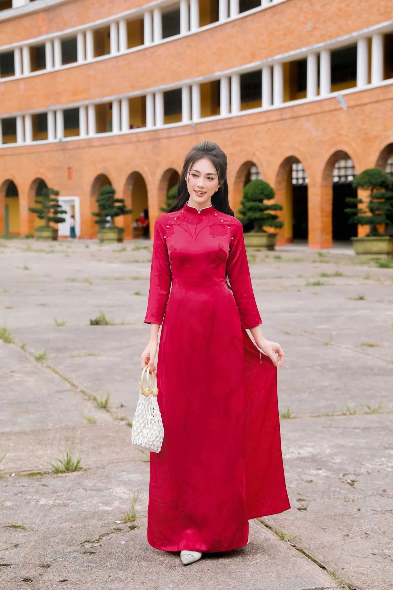 Đi Huế mặc gì 2023? 15 outfit chụp ảnh đẹp sống ảo cực chất (2)