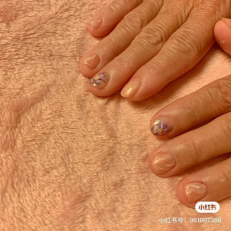 nail sang trọng cho người trung niên (4)