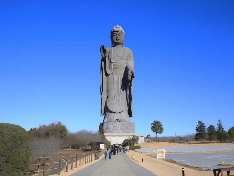 Ushiku Daibutsu: Tượng Phật đồng cao nhất Nhật Bản