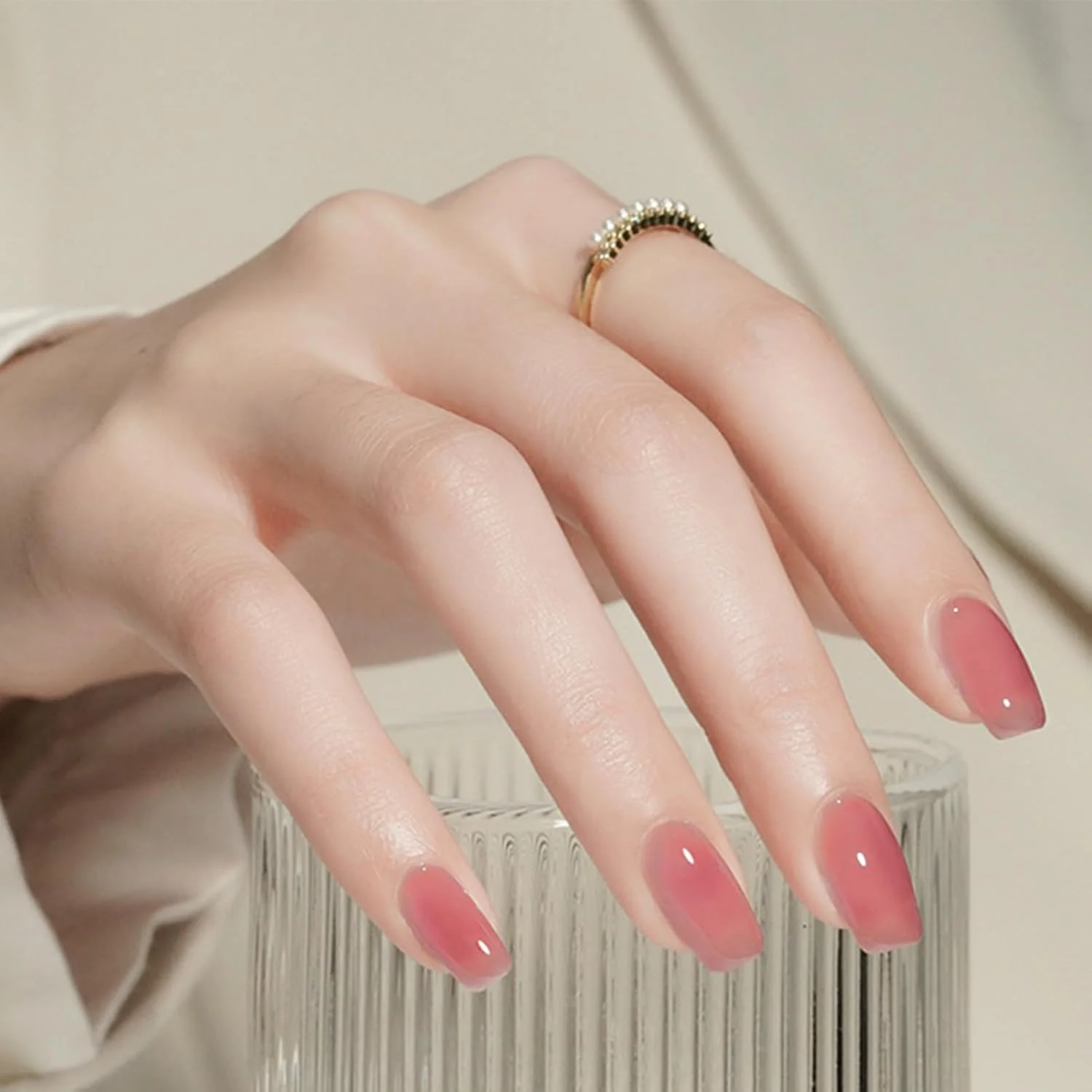 8 màu nail tuyệt đẹp giúp đôi tay trẻ trung và sang trọng - BlogAnChoi